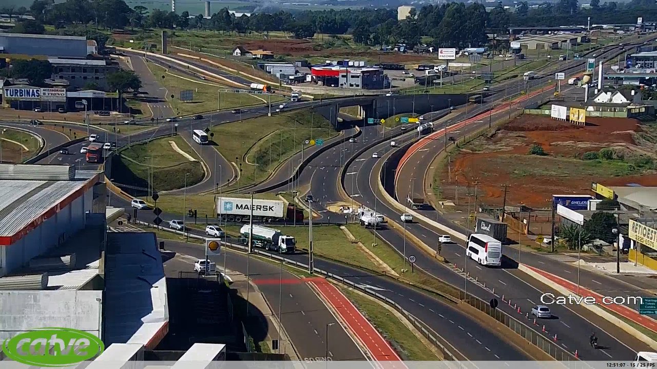 Trânsito no Trevo Cataratas é parcialmente liberado