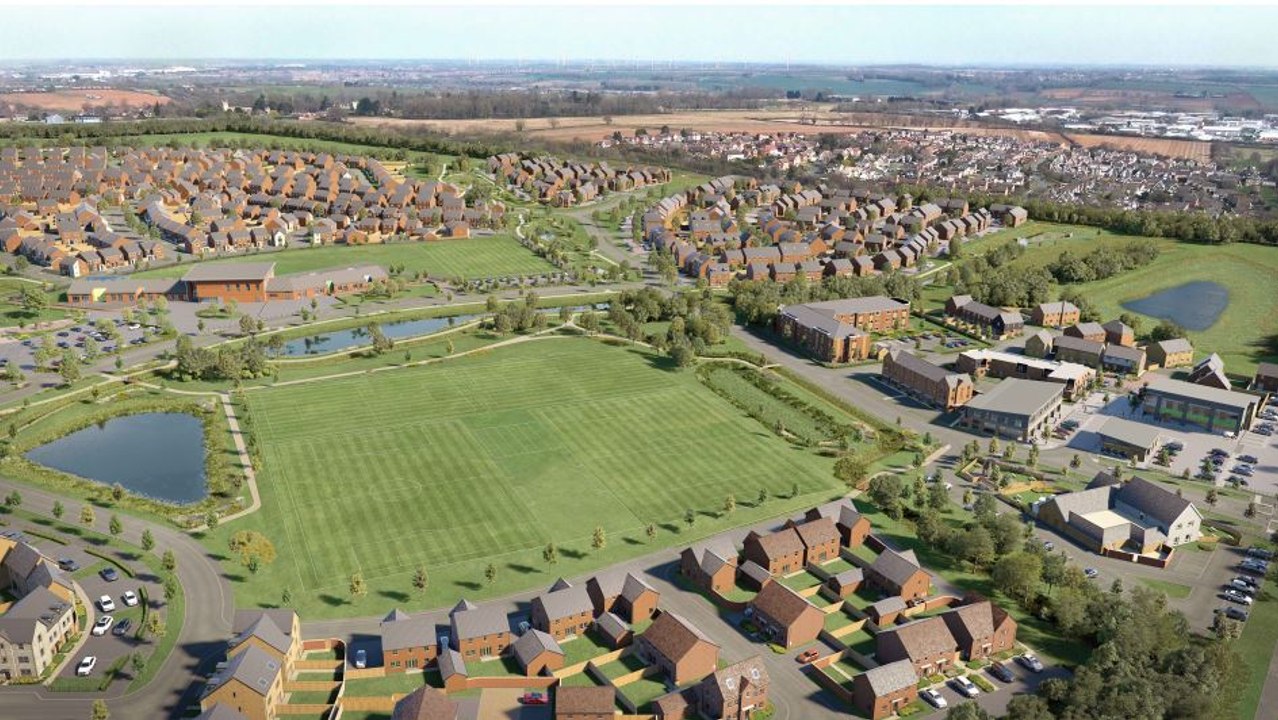 Aerial footage of Wellingborough's Glenvale Park development