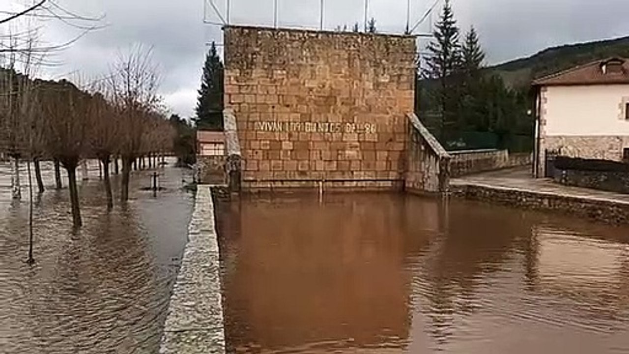 Salduero amanece inundado