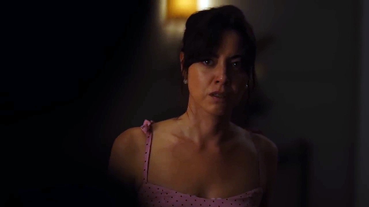 The White Lotus_ Season 2 _ Kissing Scene — Harper and Ethan (Aubrey Plaza and Will Sharpe) _ 2x07