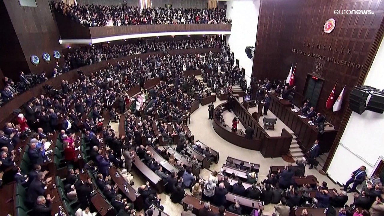 Выборы в Турции переносятся