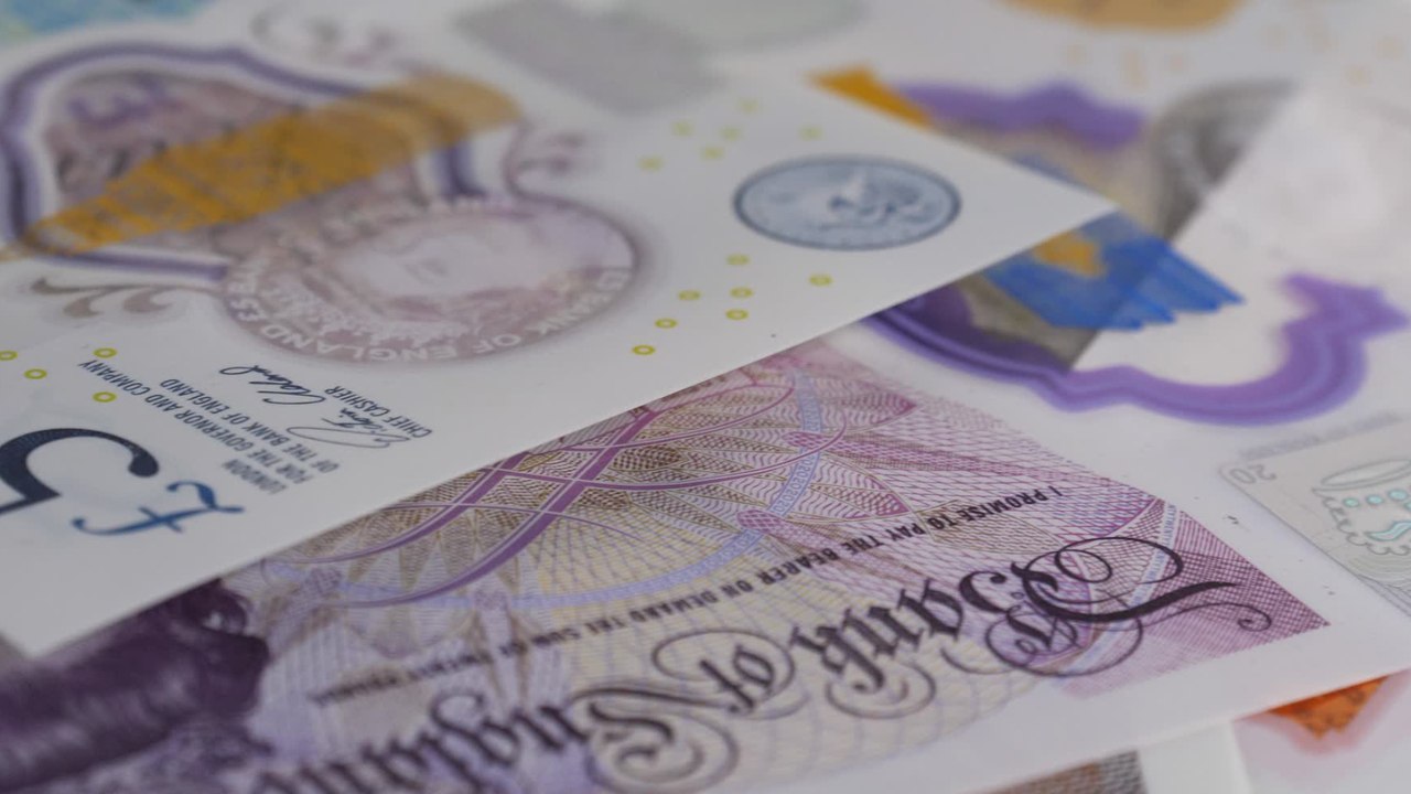 Thousands of households could be due a free £250 payment if they are struggling, check if you're eligible