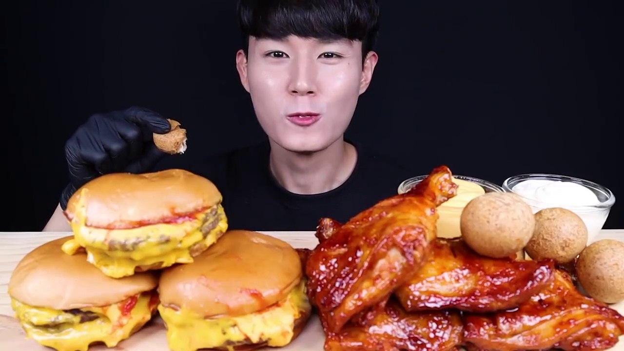 치즈버거 치즈볼 붐바스틱 치킨 먹방ASMR MUKBANG TRIPLE CHEESEBURGERS & SPICY BBQ CHICKEN チキン チーズバーガー eating sounds