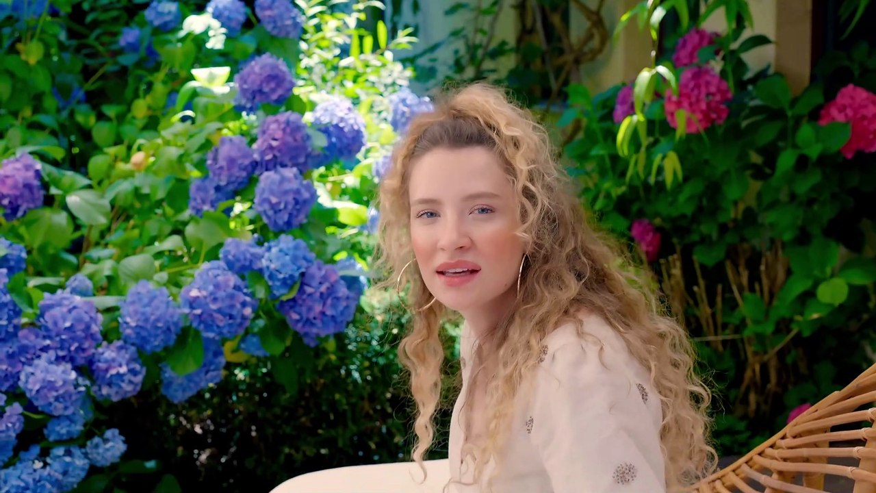 Irmak Arıcı - Gönlümdeki Hain - Traitor in my heart