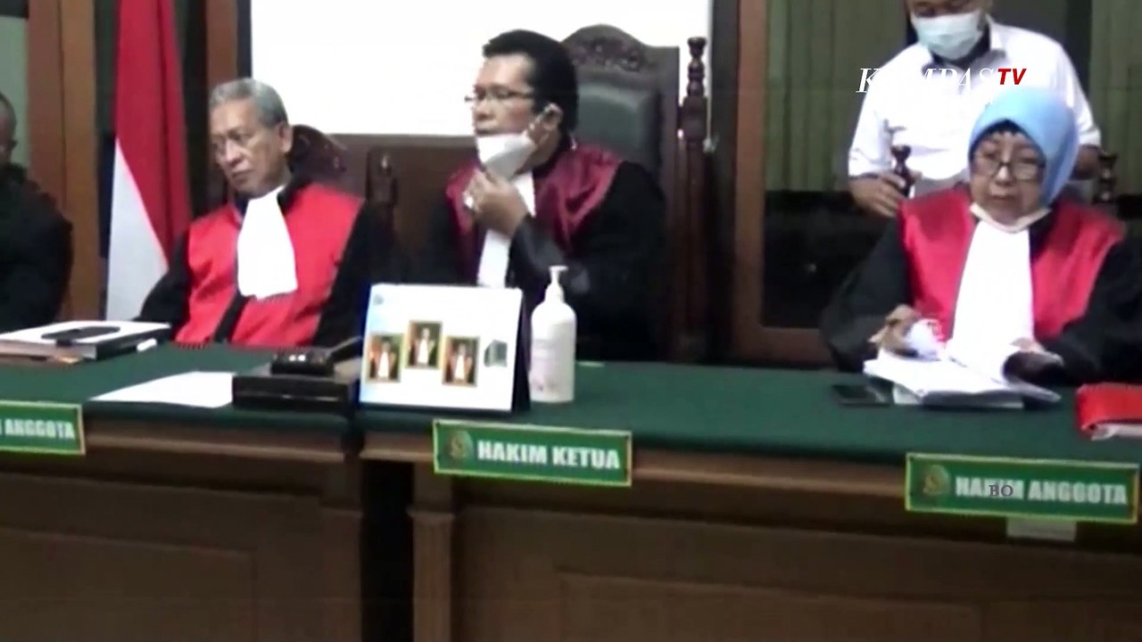 Tuntutan Hukuman Bagi 2 Terdakwa Pembobol Rekening BCA