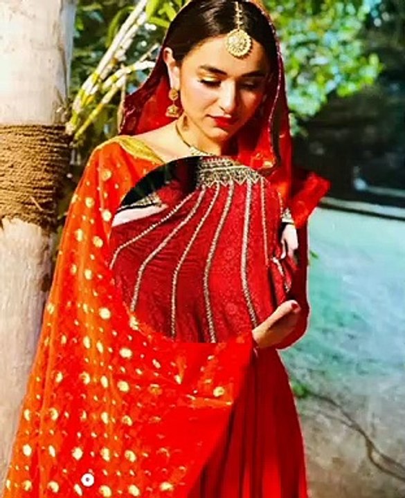 Pakistani actresses red dress look__All pakistani actress __top Pakistani Actresses