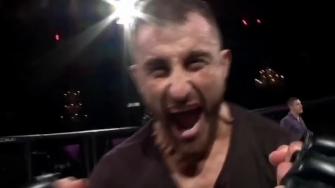 MAKHACHEV vs VOLKANOVSKI - UFC 284 Countdown