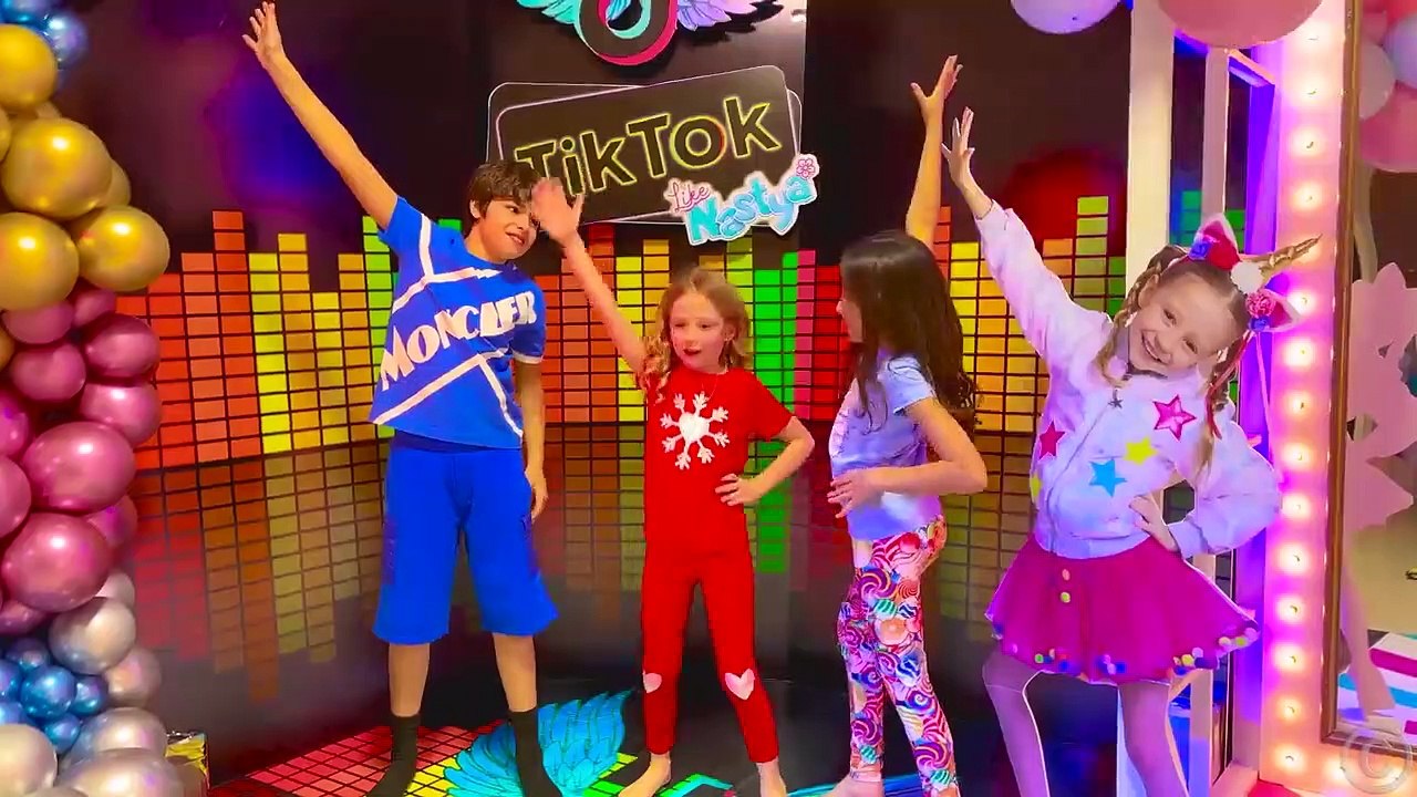 Nastya dan ayah cerita anak-anak terbaik! Koleksi video untuk seluruh keluarga