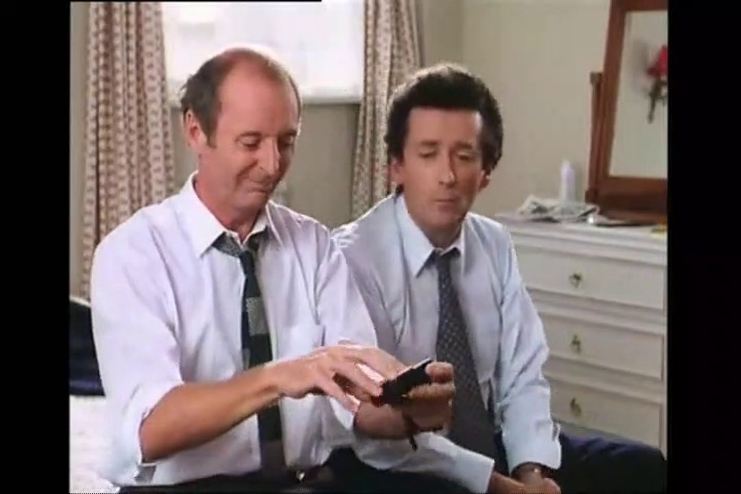 The Detectives  S1/E5 'Studs'   Robert Powell • Jasper Carrott