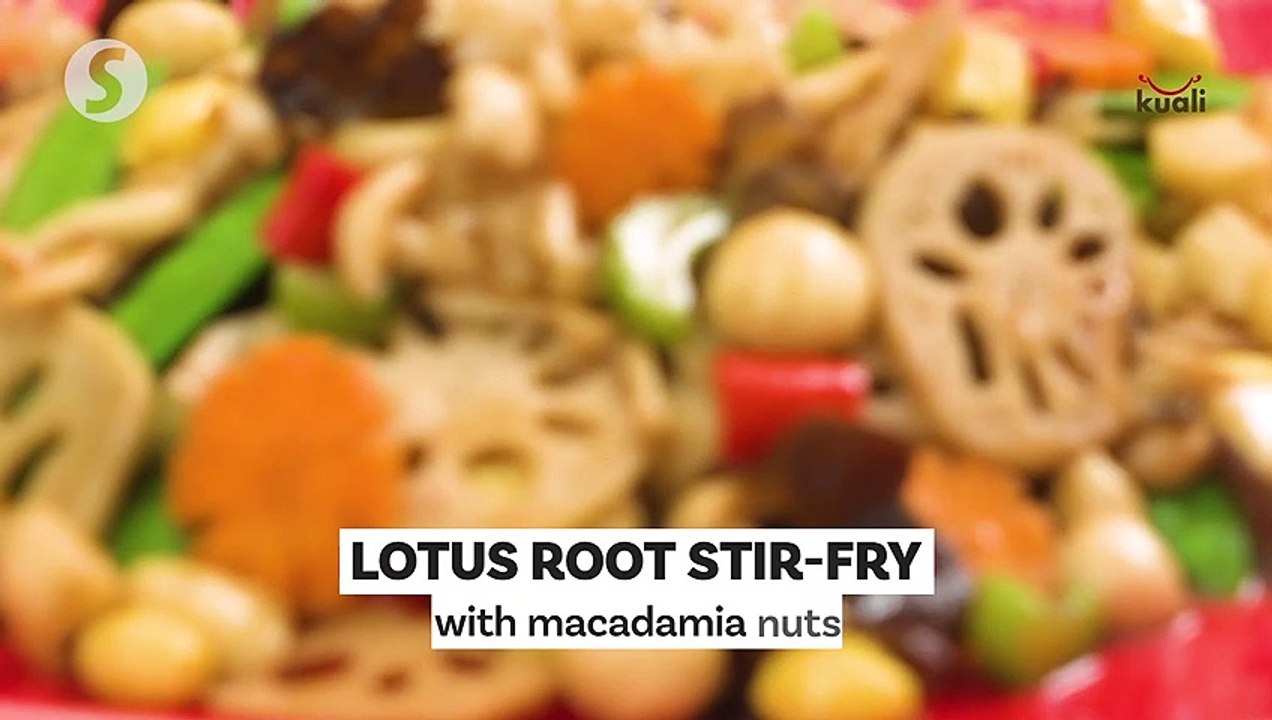 Lotus Root Stir-fry with Macadamia Nuts