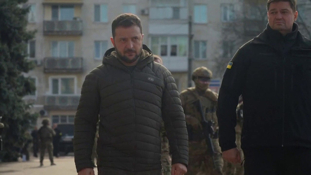 العربية 360 | مواقف من حياة زيلينسكي في شبابه تكشف عدائه لروسيا