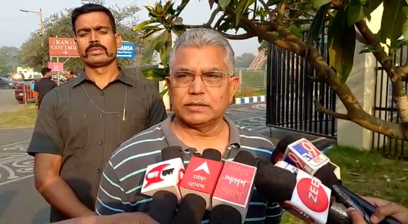 বিশ্বভারতীতে কারা উৎসব করতে যাচ্ছেন, আর কারা গণ্ডগোল, তা বলাই মুশকিল: দিলীপ ঘোষ | Oneindia Bengali