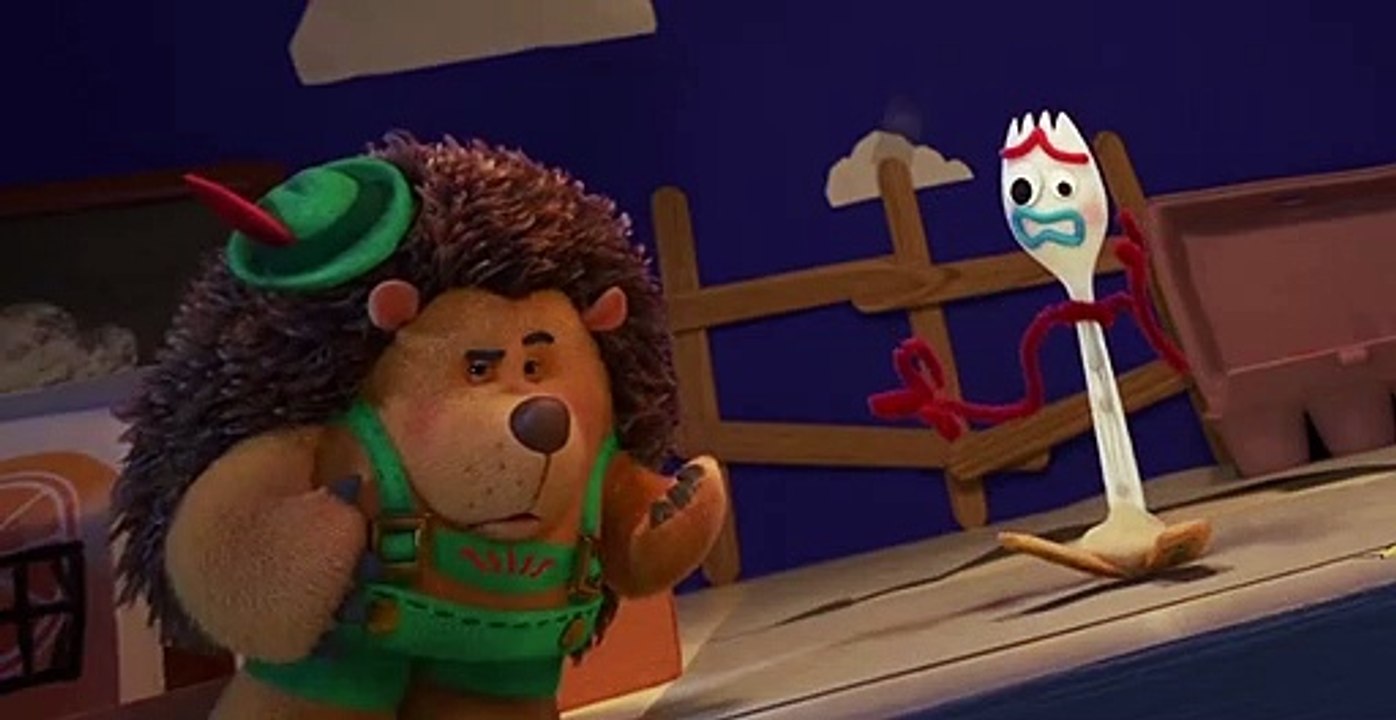 Forky Asks a Question E003 - What is Art?