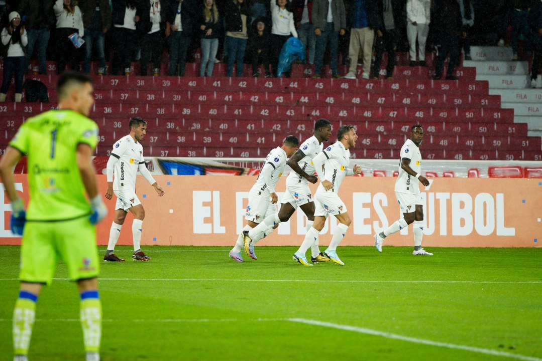 (GOLES) Liga de Quito arroyó al Delfin 4-0 en Copa Sudamericana