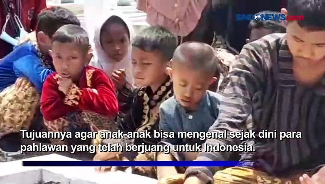 Peringati Hari Pahlawan, Puluhan Anak Difabel Ziarah Ke Taman Makam Pahlawan