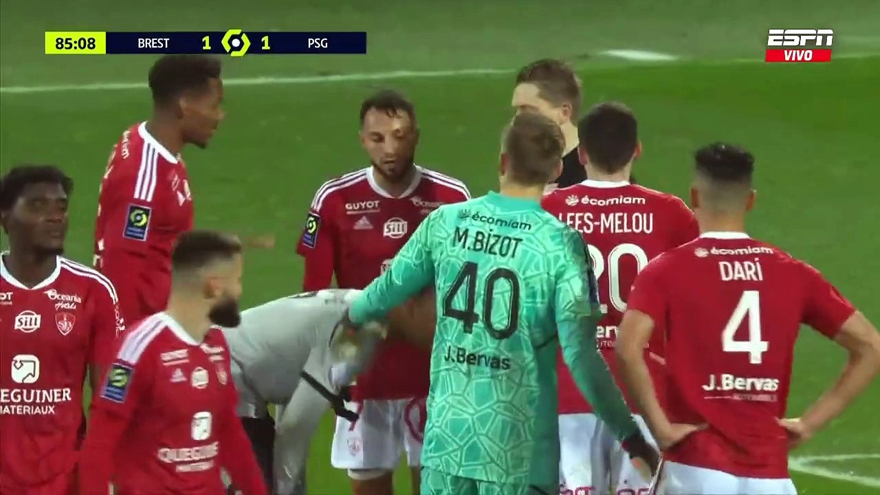 Haris Belkebla vs Kylian Mbappé