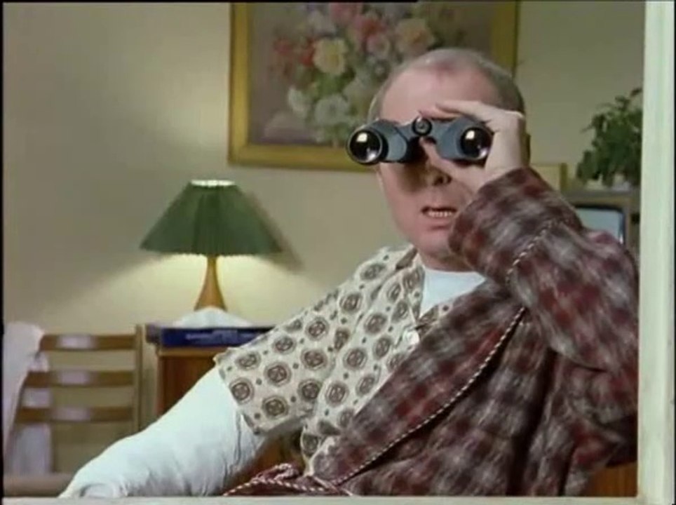 The Detectives  S2/E6 'Rear Window'   Robert Powell • Jasper Carrott