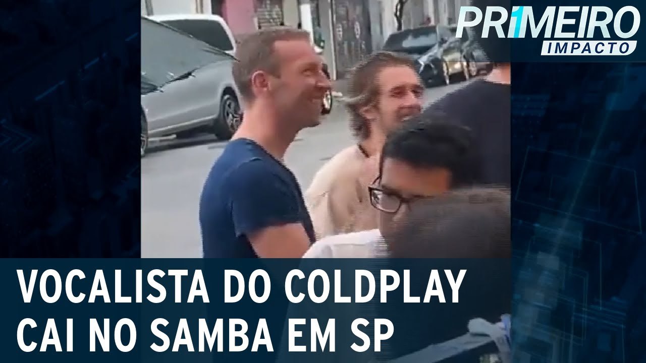 Vocalista do Coldplay cai no samba em bar de São Paulo (SP)