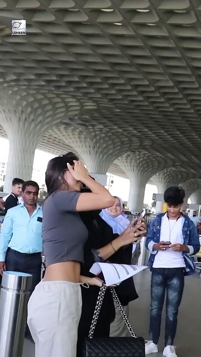 Suhana Khan looks super hot