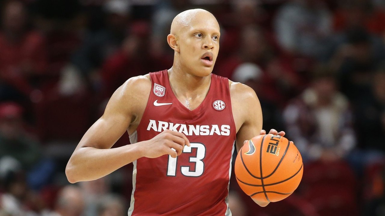 #8 Arkansas Knocks Off #1 Kansas In Round Of 32