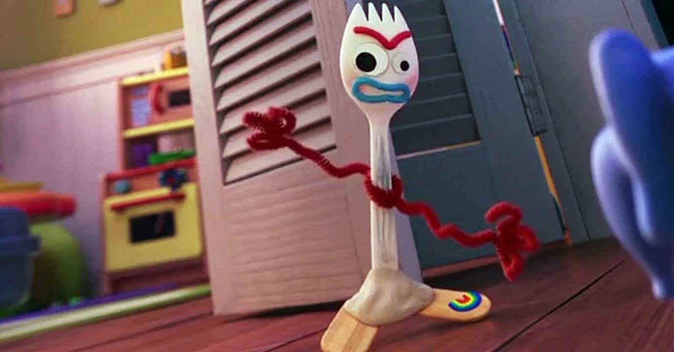 Forky Asks A Question Forky Asks A Question S01 E005 – What Is Love?