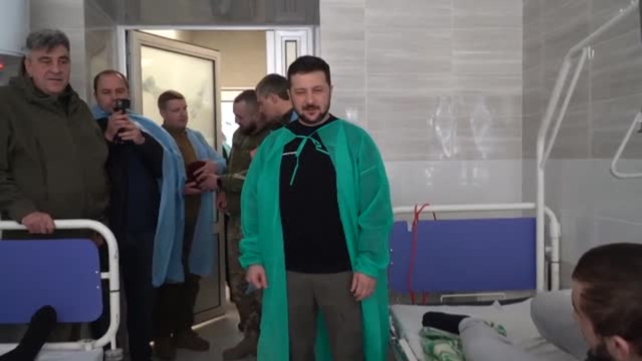 Zelenski acude al frente en el Donbás pocos días después de la visita de Putin a la zona