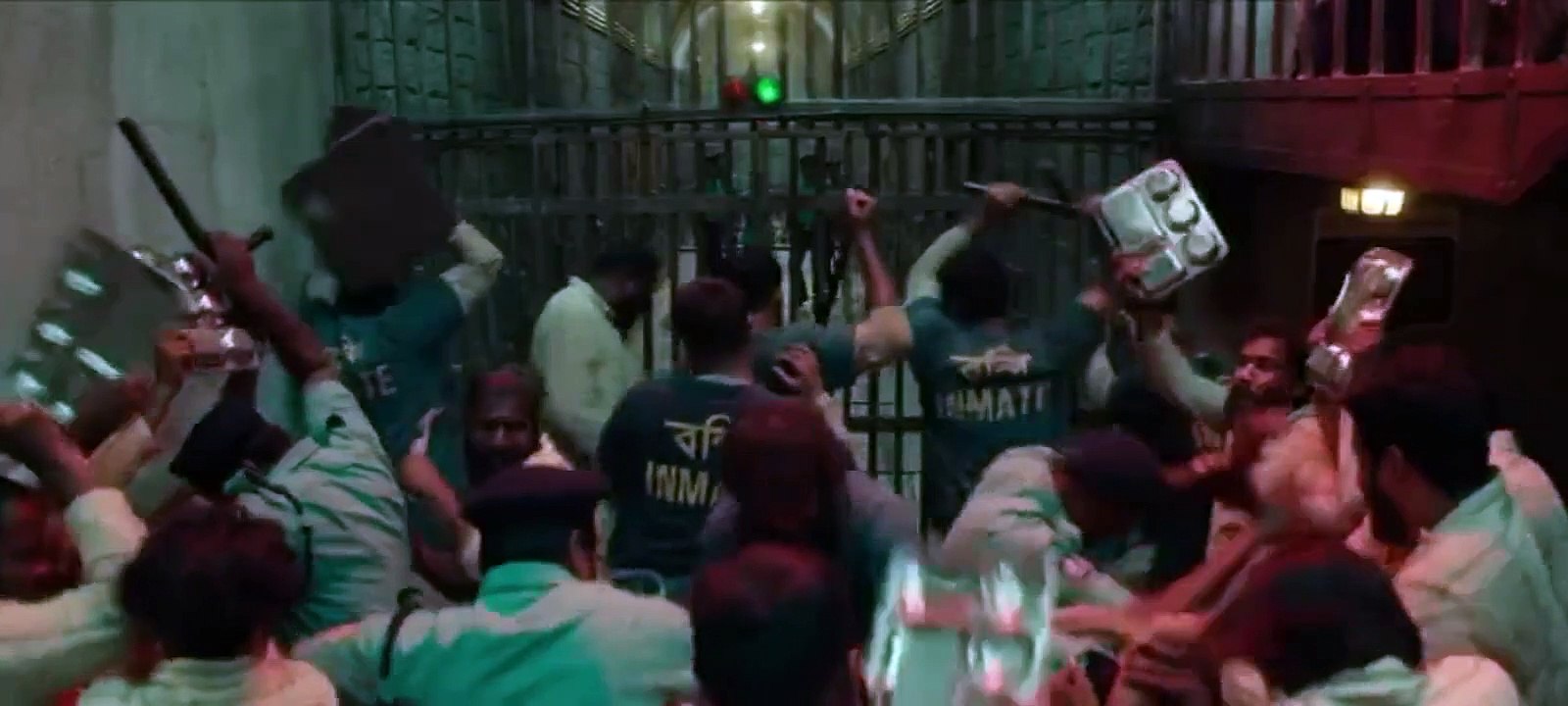 Karthi Entrance Scene | Excellent show | Sardar | Fight scenes | Karthi saves Jailor  | 3FrameZ