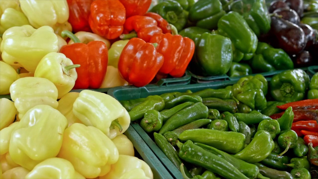 What s the Difference Between Fruits and Vegetables  An Expert Weighs In