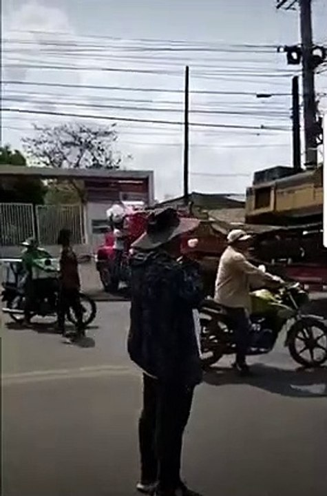 Cierre total de la vía Caucasia Medellín