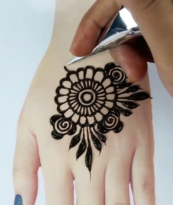 back hand mehndi design #simple mehndi design #mehndi design