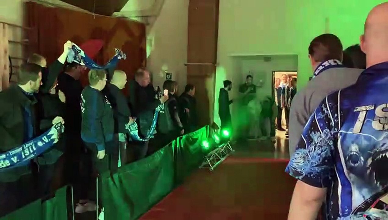 Einlaufen der Lühnder Darter