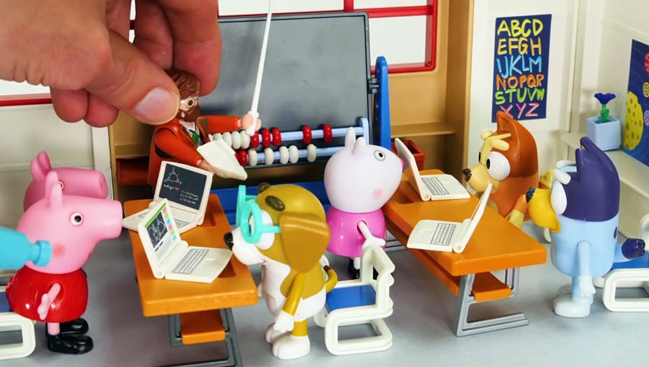 Peppa Pig and Bluey Go to School! (Hindi)