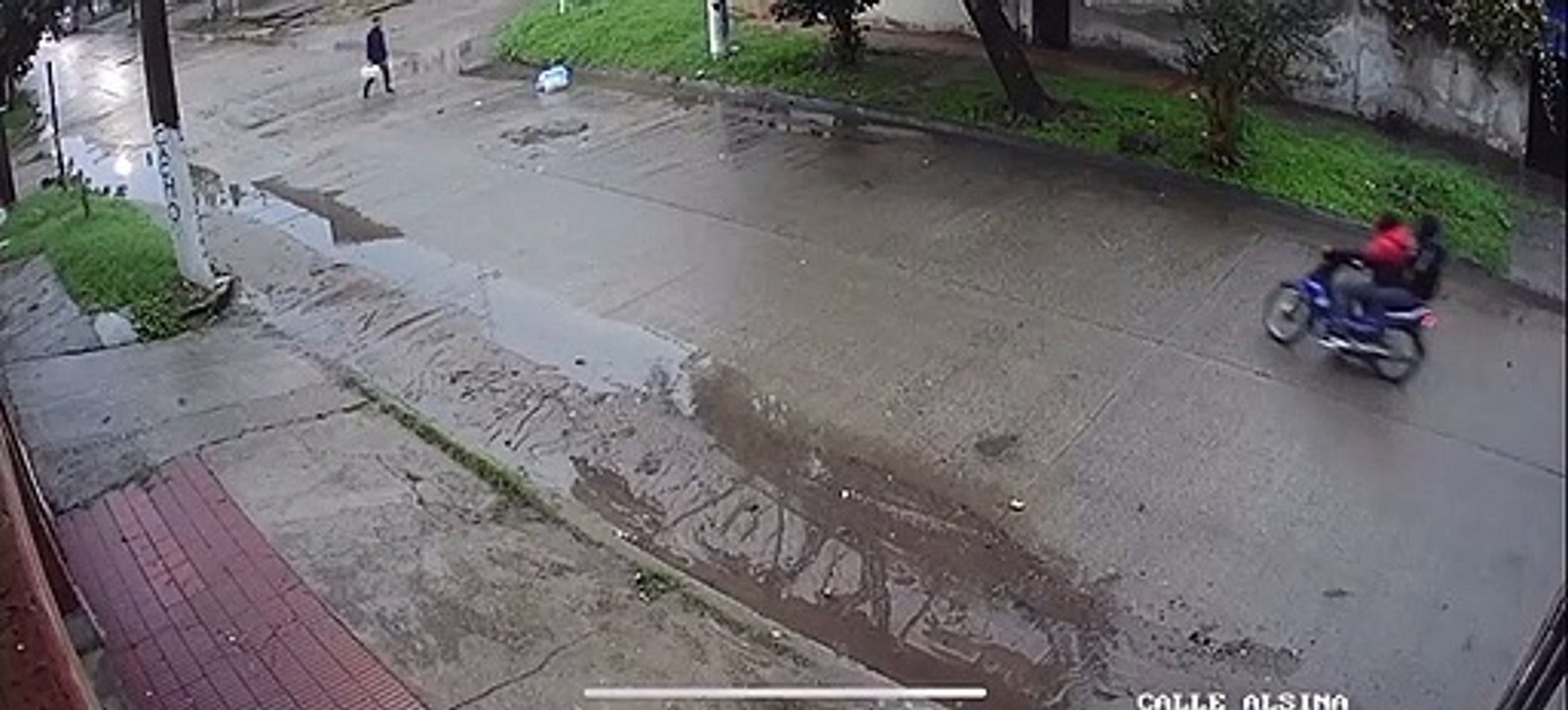 Robo en Alsina y San Luis