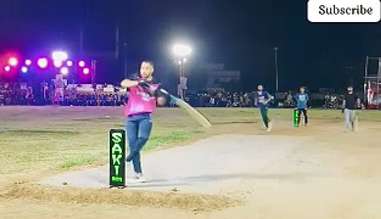 136 Runs Required In 30 Balls