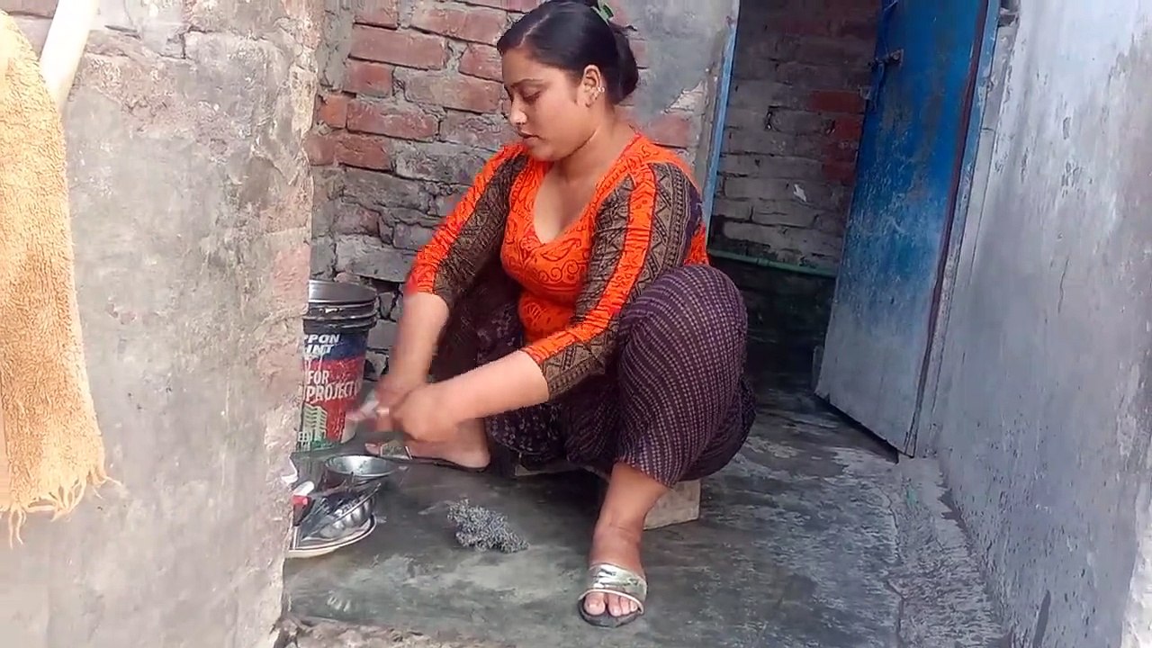 Pakistani Wife Daily Routine Work _ Village Women Work _ Rural Life