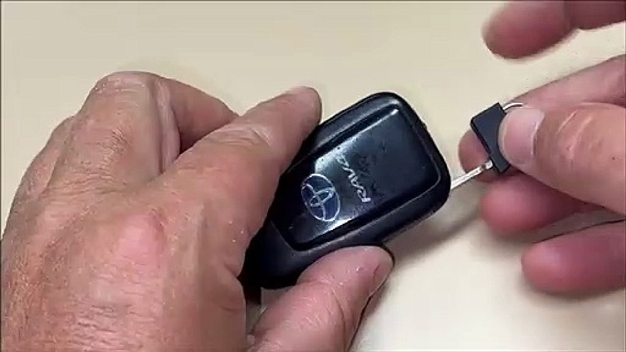 How To Replace The Battery In A 2021 Toyota Rav4 Hybrid Key FOB