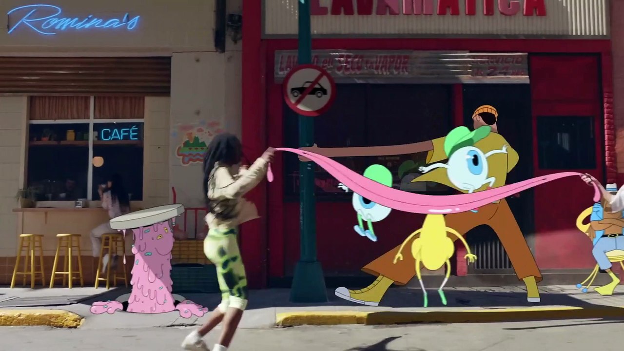 iPhone 14 และ iPhone 14 Plus - สีเหลือง