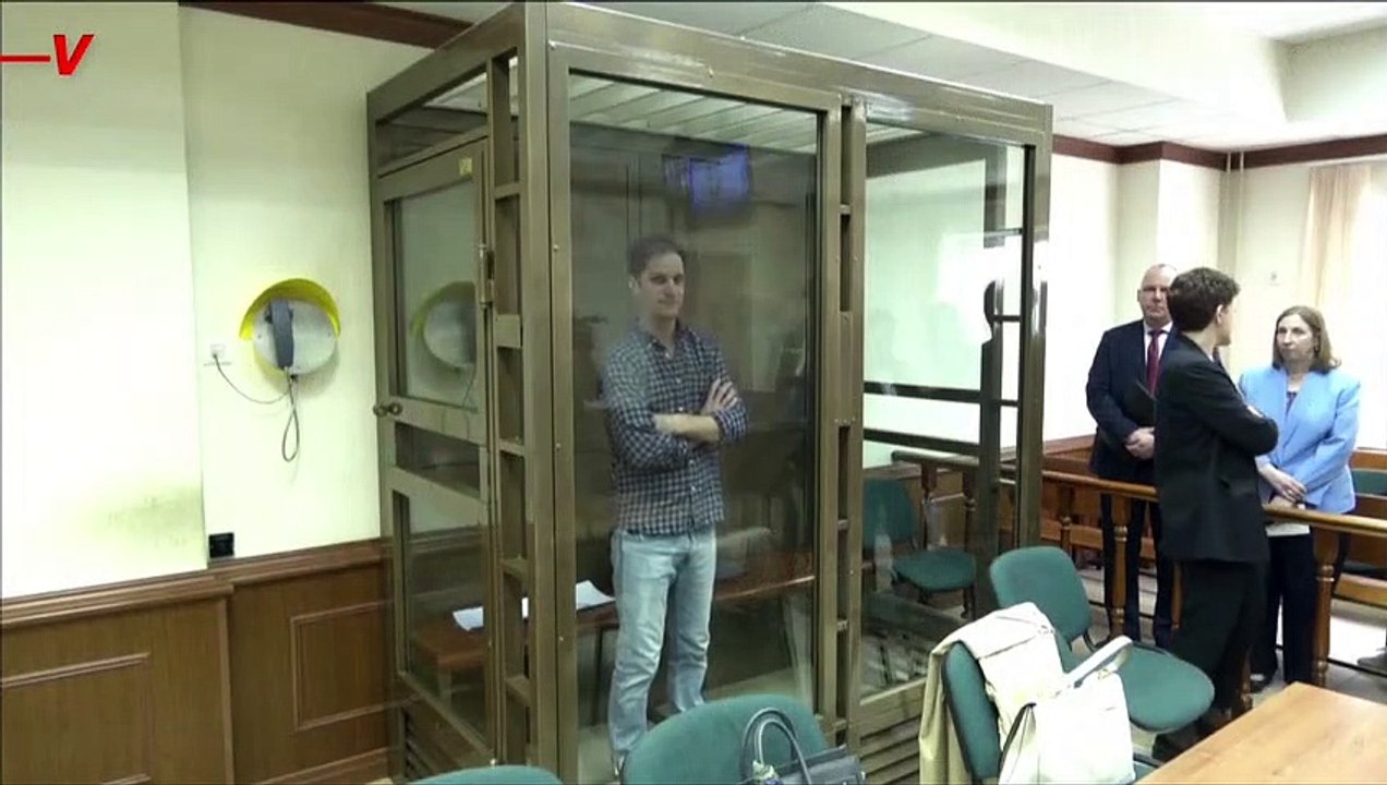 U.S. Reporter Accused of Espionage Appears in Russian Court During Appeal