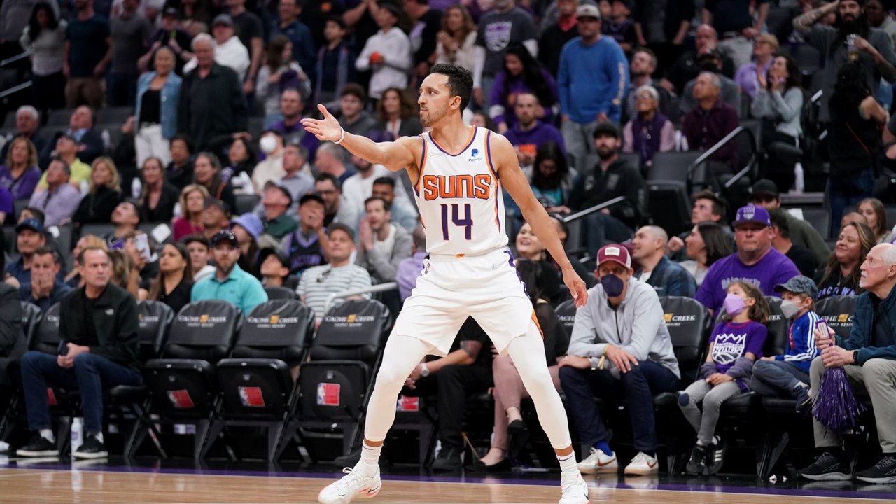 The Suns' Bench Has Been God Awful Vs. Clippers!