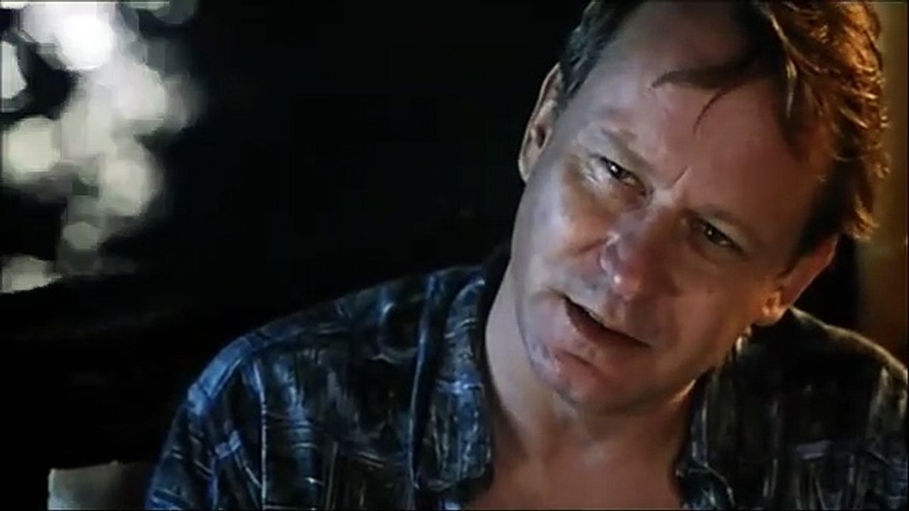 Peur Bleue - Bande Annonce Officielle (VF) - Saffron Burrows / Renny Harlin