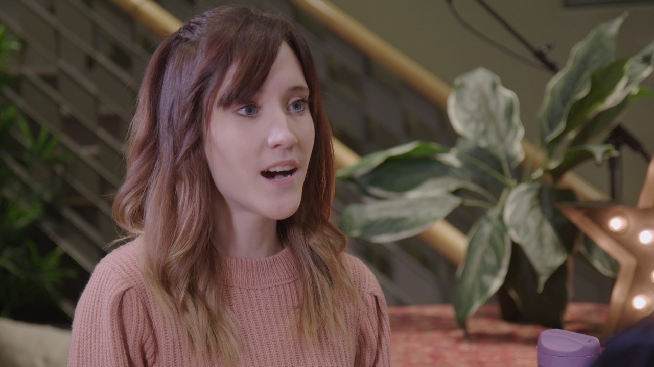 Stephanie Hirst performs Wicked Game