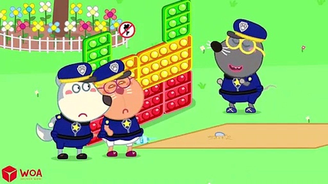 Wipe your Bum bums!  Kids Stories About Potty Training with Wolfoo 