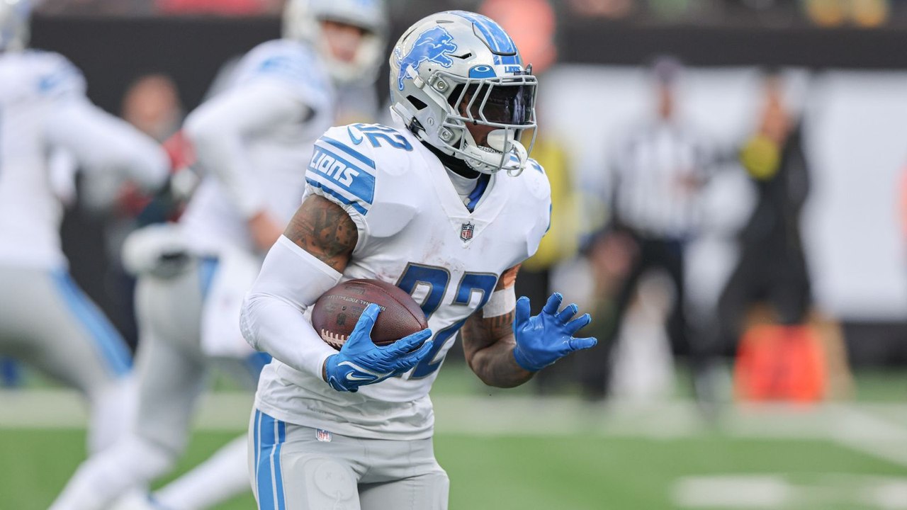 NFL 2023-24 DFS Preview: Should You Be Looking At D'Andre Swift?