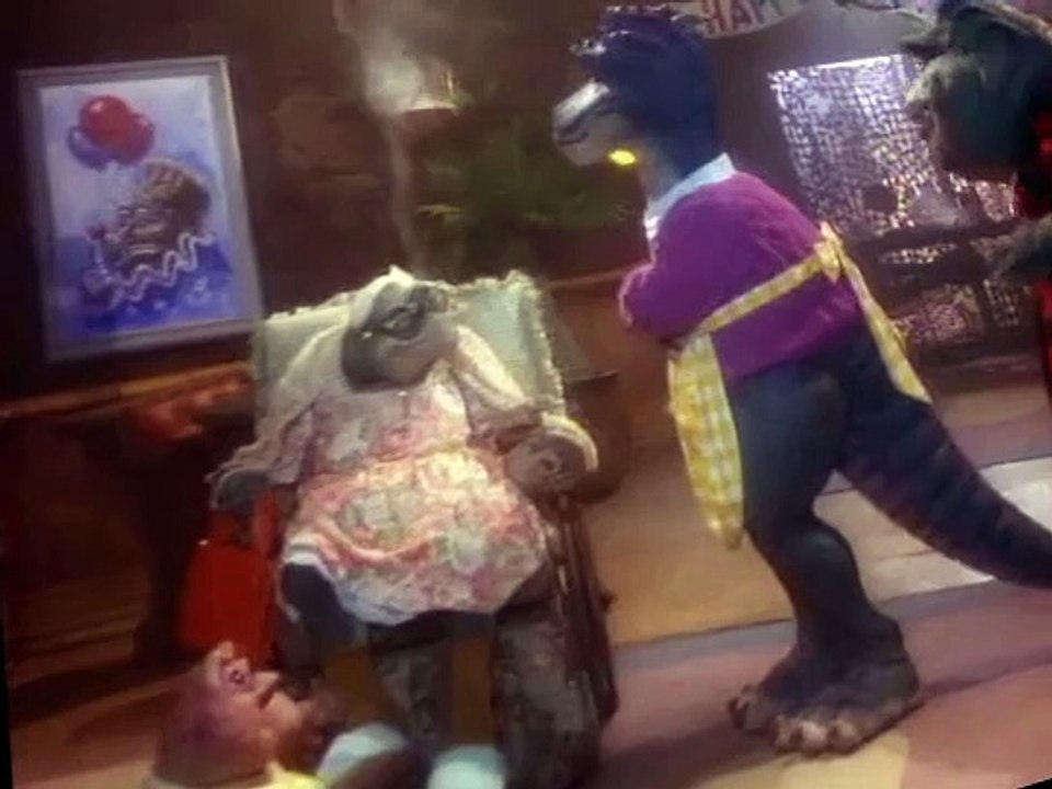 Dinosaurs Dinosaurs S01 E003 Hurling Day