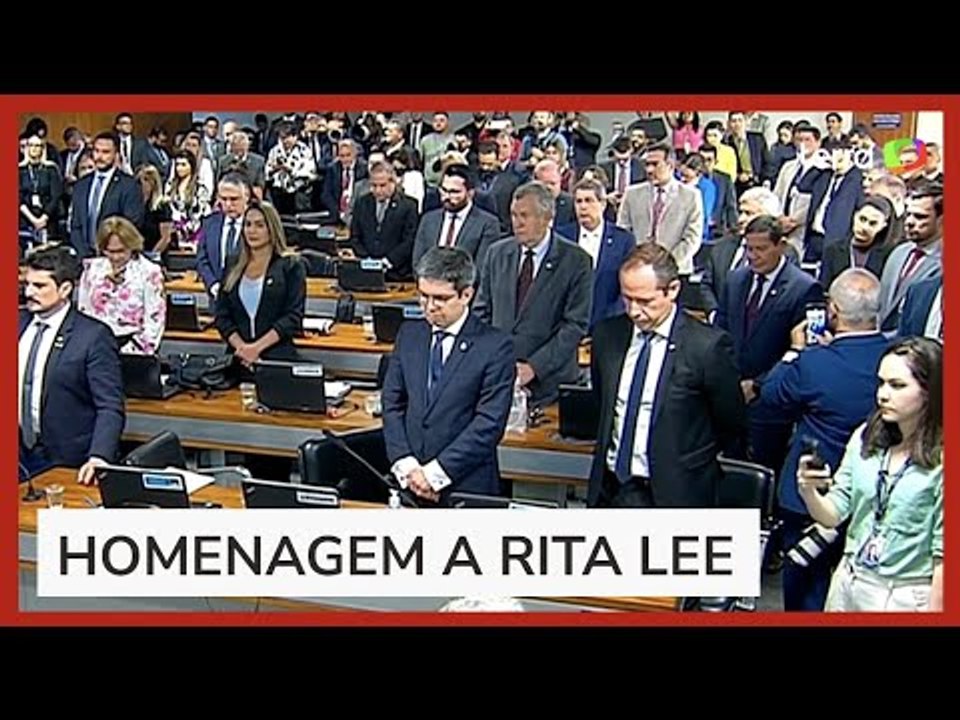 Comissão no Senado faz um minuto de silêncio em homenagem a Rita Lee