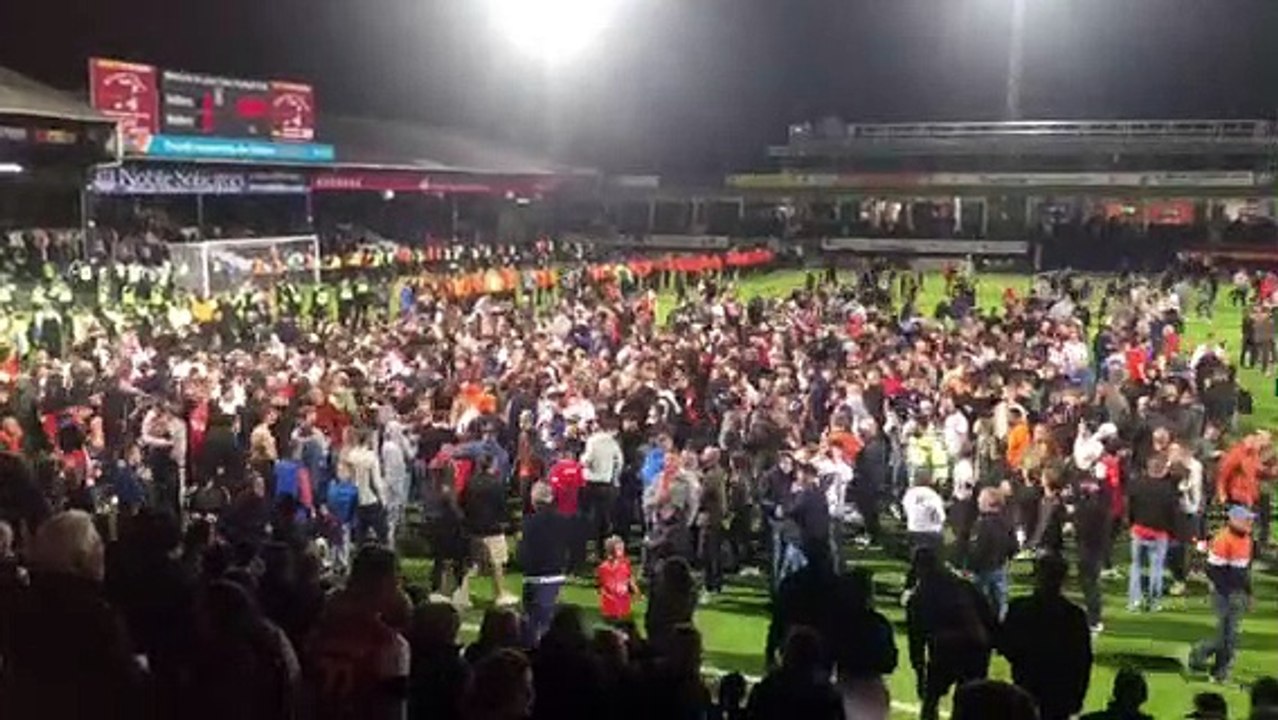 Luton Town's fans celebrate Sunderland victory