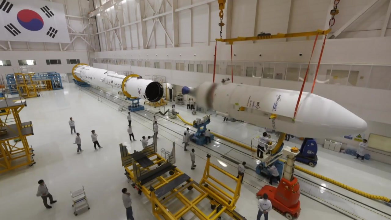 누리호 기술, 첫 민간 이전...앞으로 3번 더 쏜다 / YTN