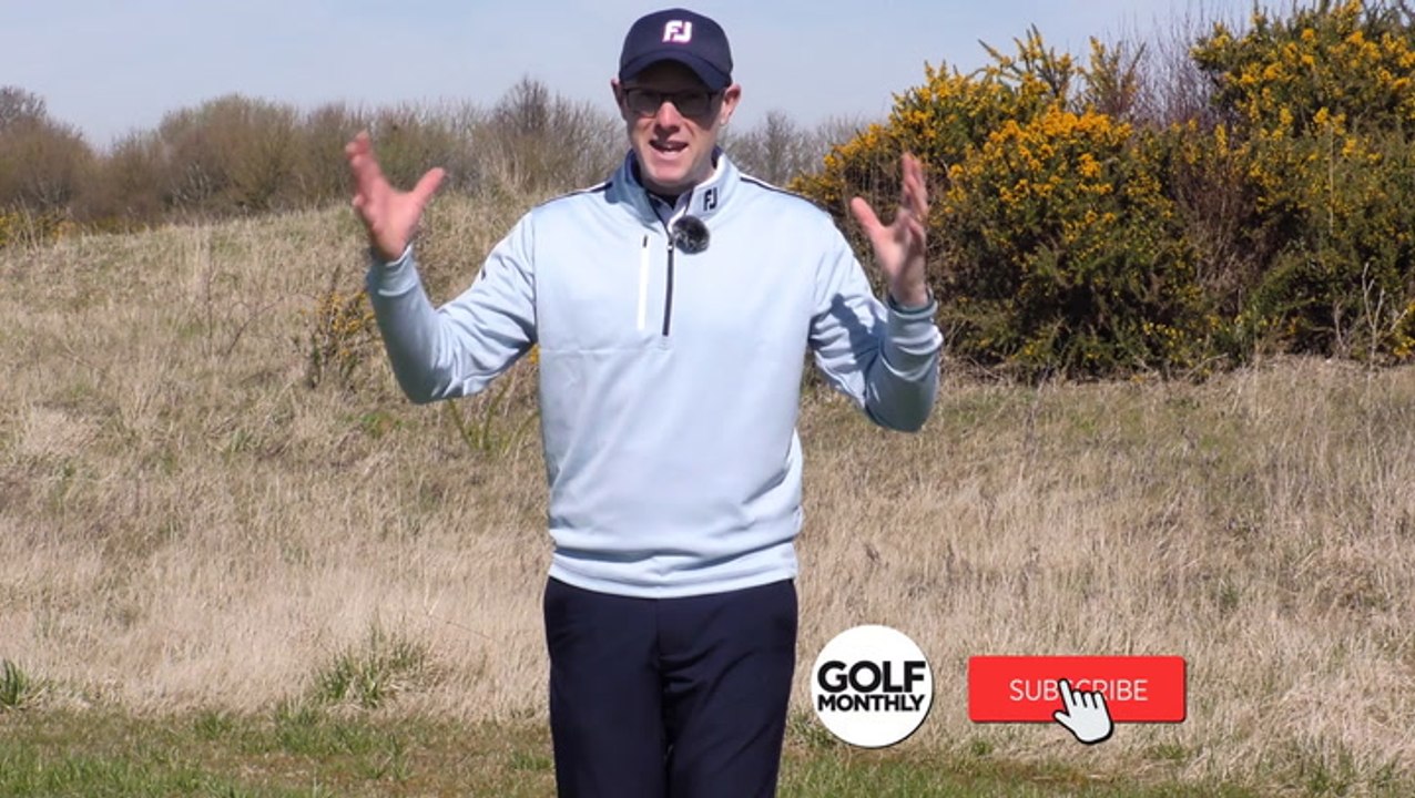 8 Weird Things Golfers Do