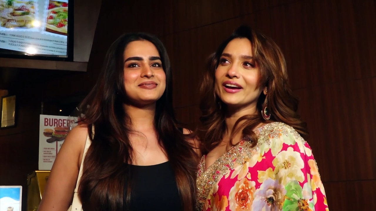 Ankita Lokhande's Cheer Squad assemble for Swatantrya Veer Savarkar Screening!