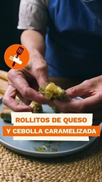 Aperitivo de queso y cebolla caramelizada